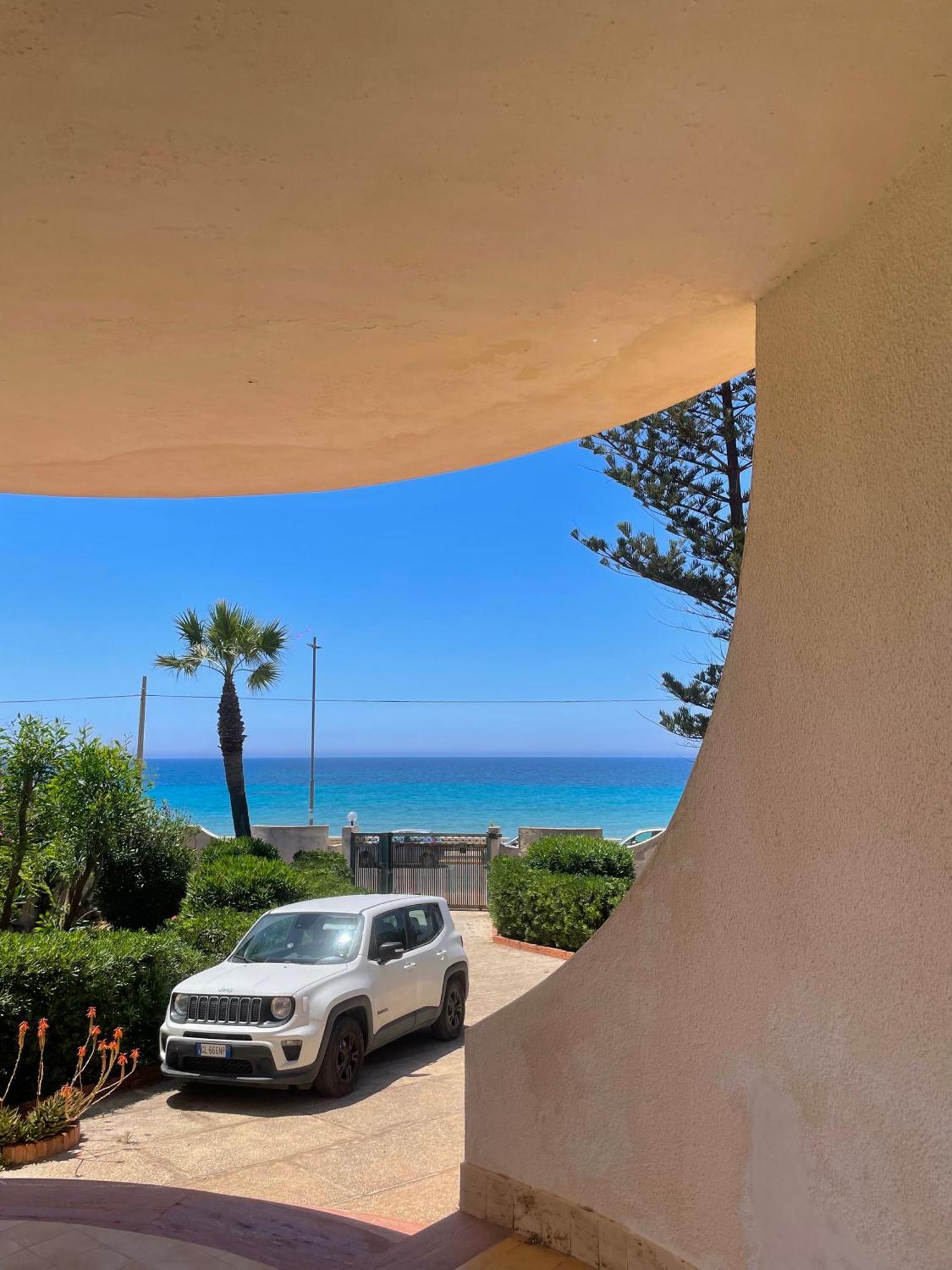 {Beach-House } Villa Mare Fuori Мазара-дель-Валло Экстерьер фото